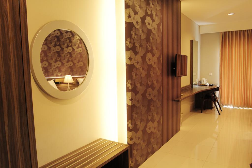 Aquarium Hotel Pangandaran Rum bild