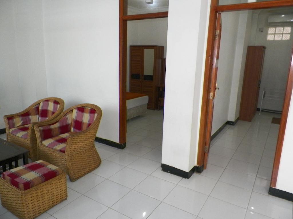 Aquarium Hotel Pangandaran Exteriör bild