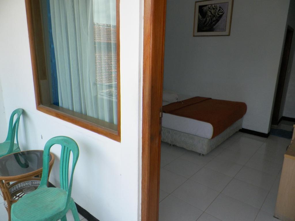 Aquarium Hotel Pangandaran Rum bild