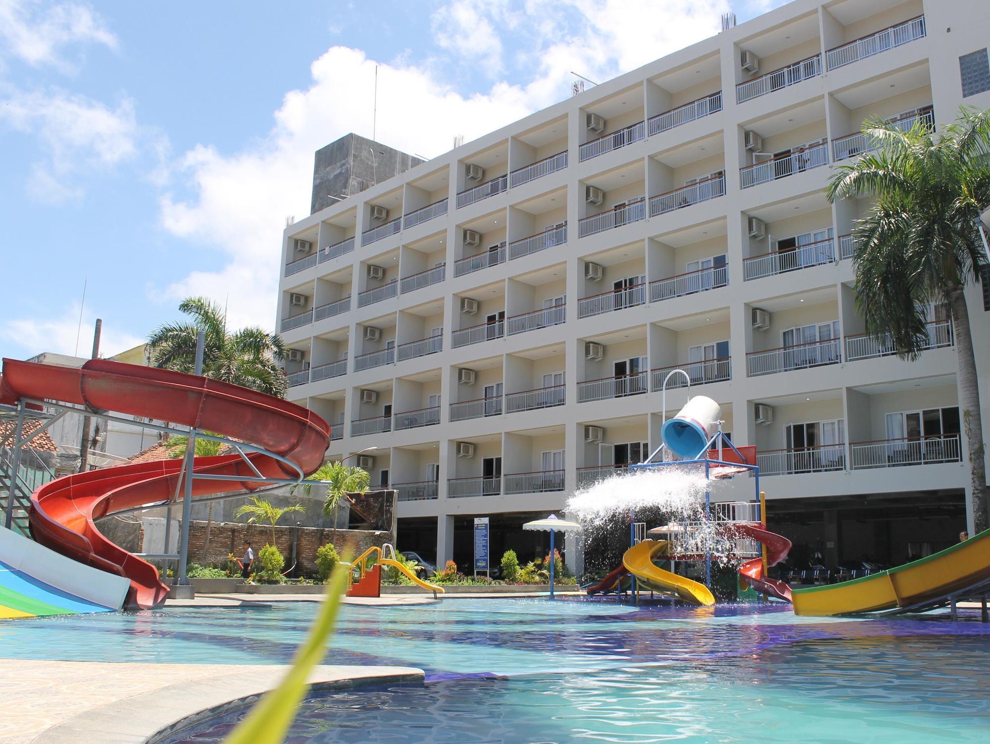 Aquarium Hotel Pangandaran Exteriör bild